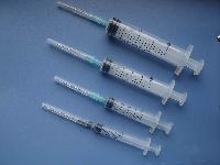 plastic disposable syringes