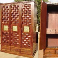 Wooden Niwar Almirah