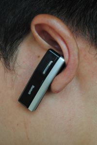 Fashion and Charming  Bluetooth Headset For Nokia and Samsung Phone - Q18