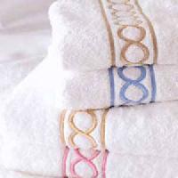White Jacquard Towel With Border / Embroidery