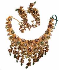 Antique Gold Necklace- Dsc01020