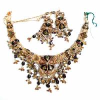 Dantique Gold Necklace- Sc01014
