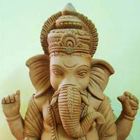 Handmade Terracotta Ganesha In Terracotta Natural Color :(jumbo Sized)