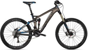 Trek Slash Mountain Bike - (7 2012)