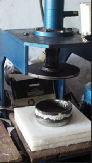 Semi Automatic Hydraulic Paper Punch Machine