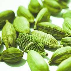 Green Cardamom Seeds,  Drying Process : Sun Dried