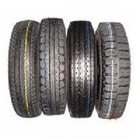 three wheeler tyre