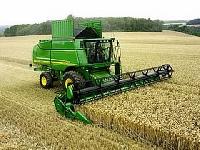 corn harvesting machine