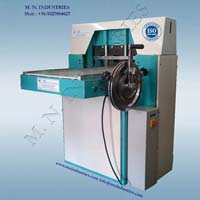 Automatic Cloth Cutting Machine