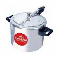 White Jumbo 22Lt Pressure Cooker