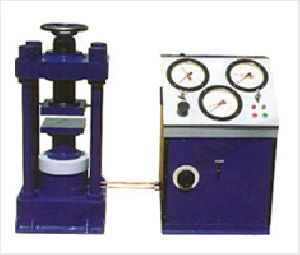Compression Testing Machine 2000 KN (electrically Operated)