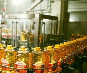 Refined Sunflower Oil,  Country of Origin : India