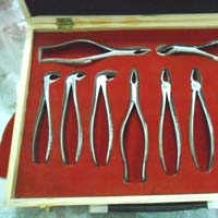 Dental Extracting Forceps