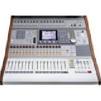 32-channel Digital Mixing Console