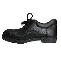 Nitrile rubber sole shoes
