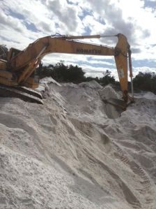 silica sand