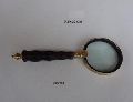 Fluted wooden Handle Magnifying Glass