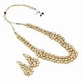 GOLD TONE WHITE PEARL necklace set