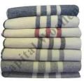 Woollen Available in Many Colors Plain soft woolen blankets
