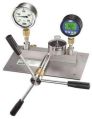 MYKO Hydraulic New table top comparison test pump