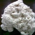 Off-white cotton yarn waste